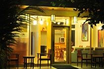 โคมาส ลอดจ์ Hotel มาเล ภายนอก รูปภาพ