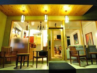 โคมาส ลอดจ์ Hotel มาเล ภายนอก รูปภาพ